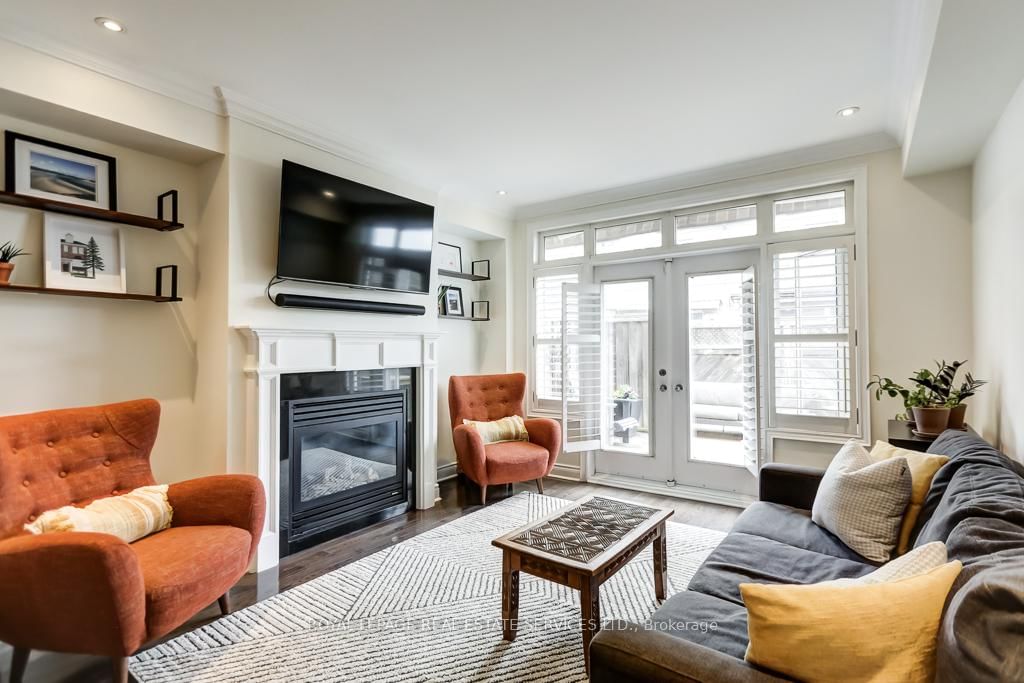 245 Van Dusen Boulevard, Unit #8 - Photo 12