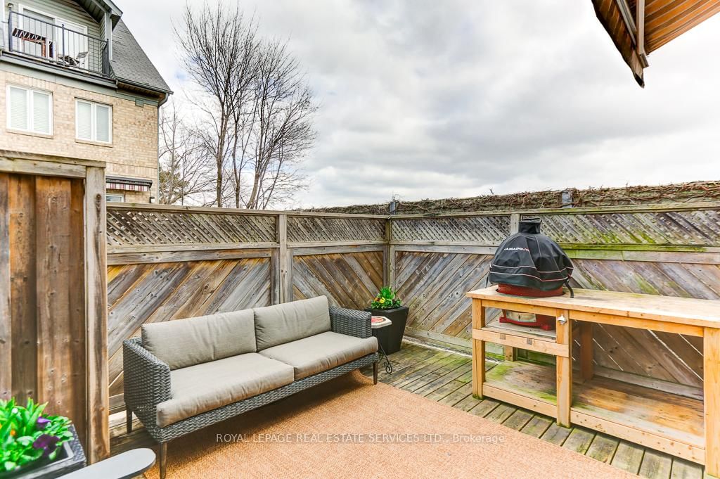 245 Van Dusen Boulevard, Unit #8 - Photo 15