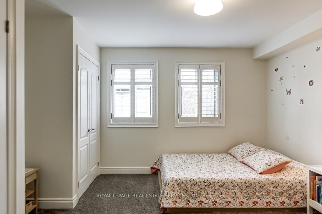 245 Van Dusen Boulevard, Unit #8 - Photo 17