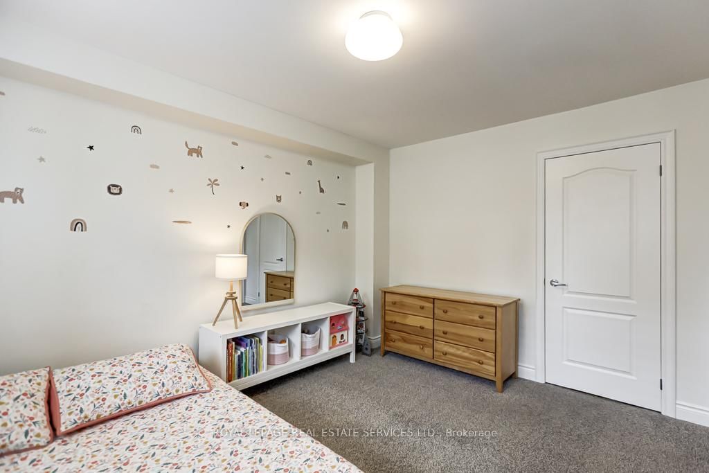 245 Van Dusen Boulevard, Unit #8 - Photo 19