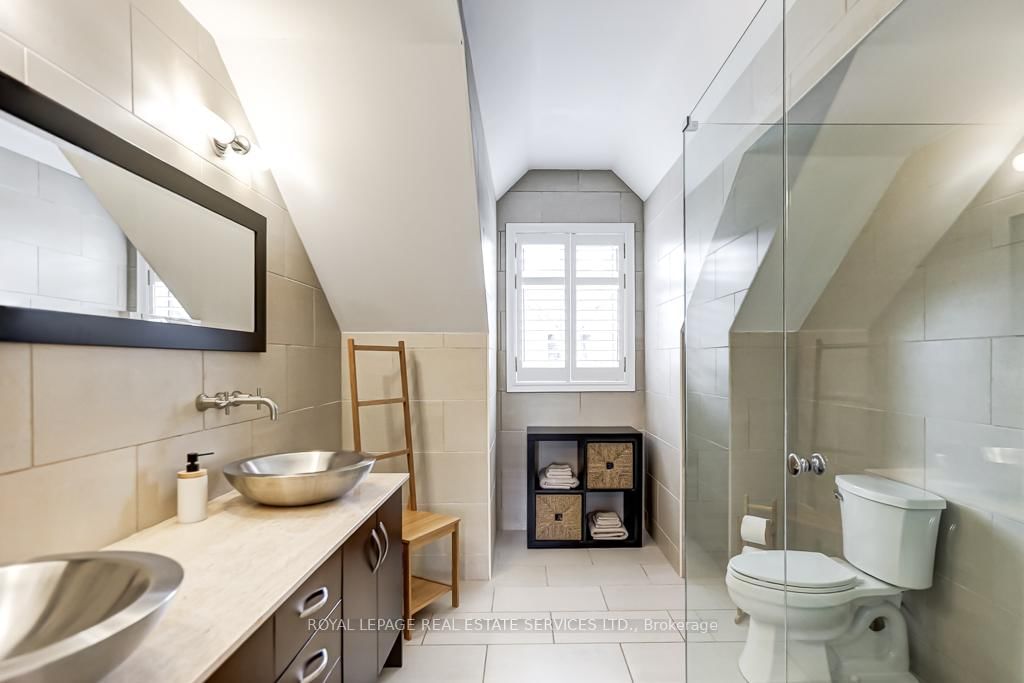 245 Van Dusen Boulevard, Unit #8 - Photo 28