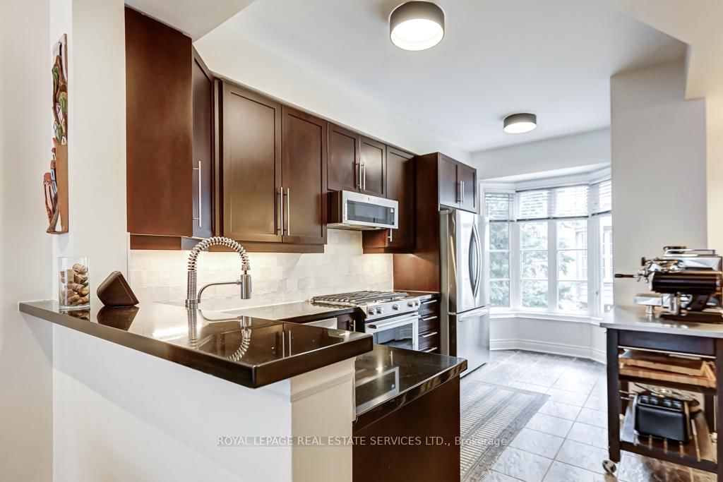 245 Van Dusen Boulevard, Unit #8 - Photo 6