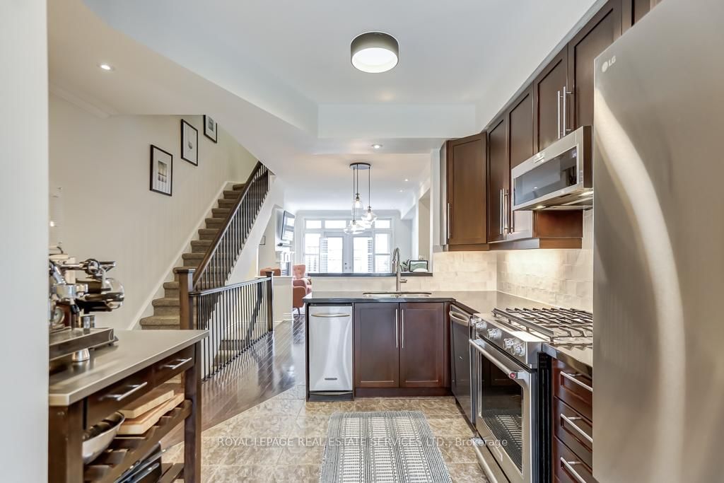 245 Van Dusen Boulevard, Unit #8 - Photo 8