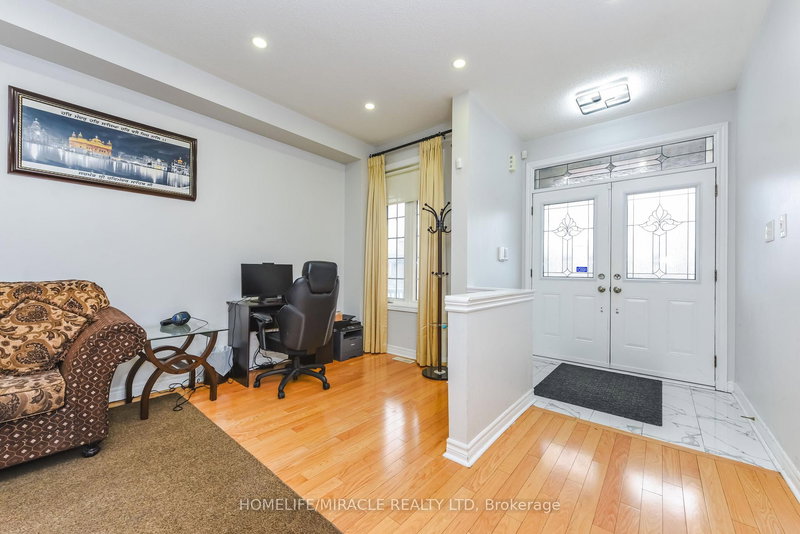 home for sale on 20 Gamson Crescent