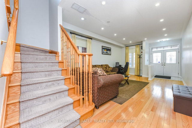 20 Gamson Crescent