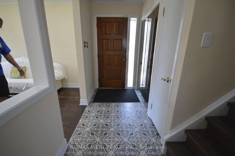 84 Kearney Dr, Toronto, M9W 5J8 | Image 3