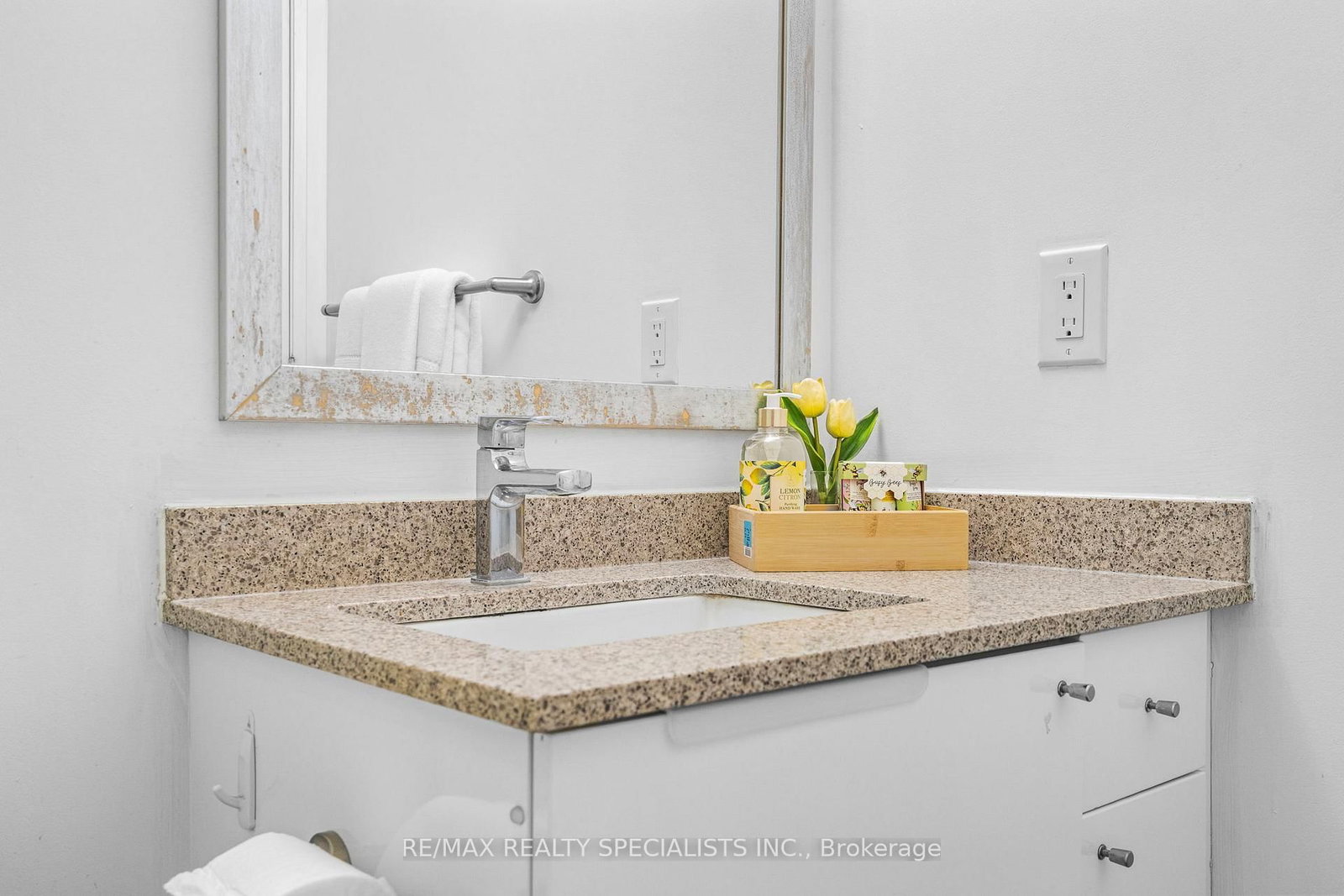 5025 Four Springs Avenue, Unit 509 - Photo 10