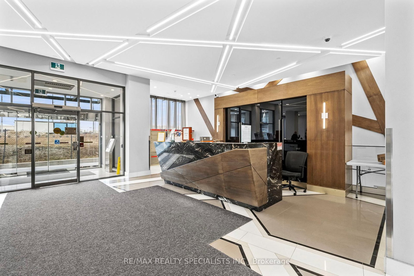 5025 Four Springs Avenue, Unit 509 - Photo 2