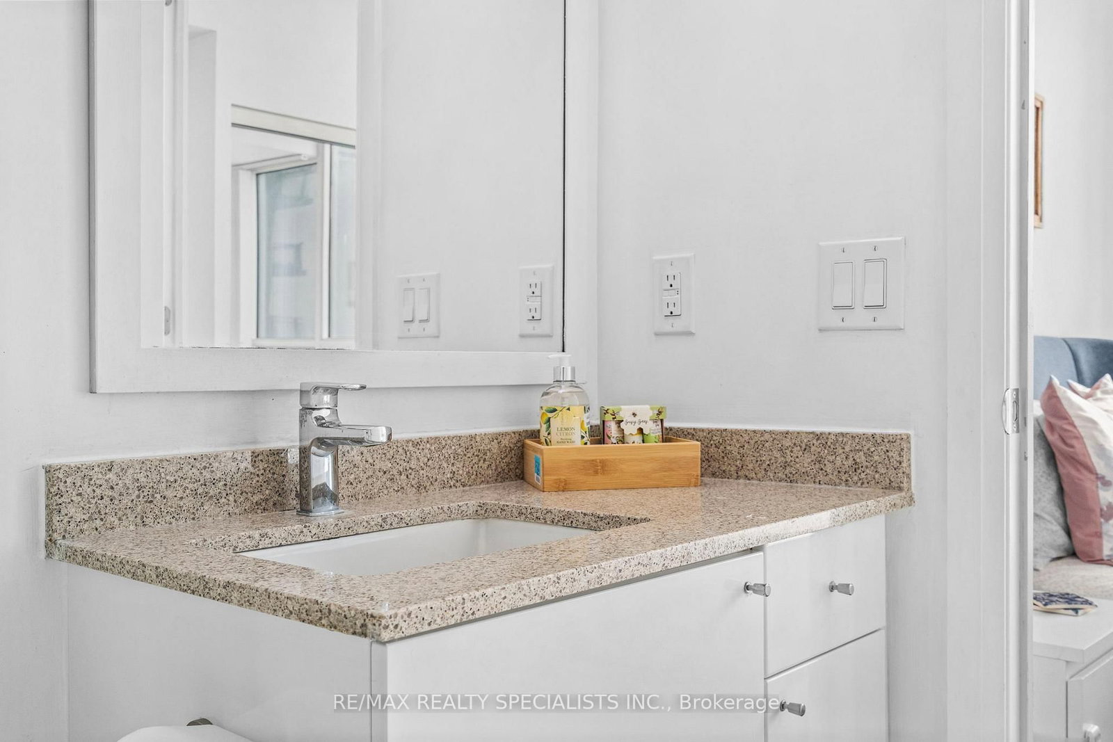 5025 Four Springs Avenue, Unit 509 - Photo 20