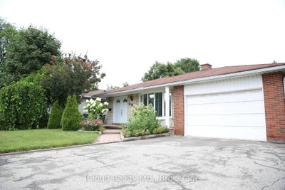 4-bed Detached House · 888 Bloor St
