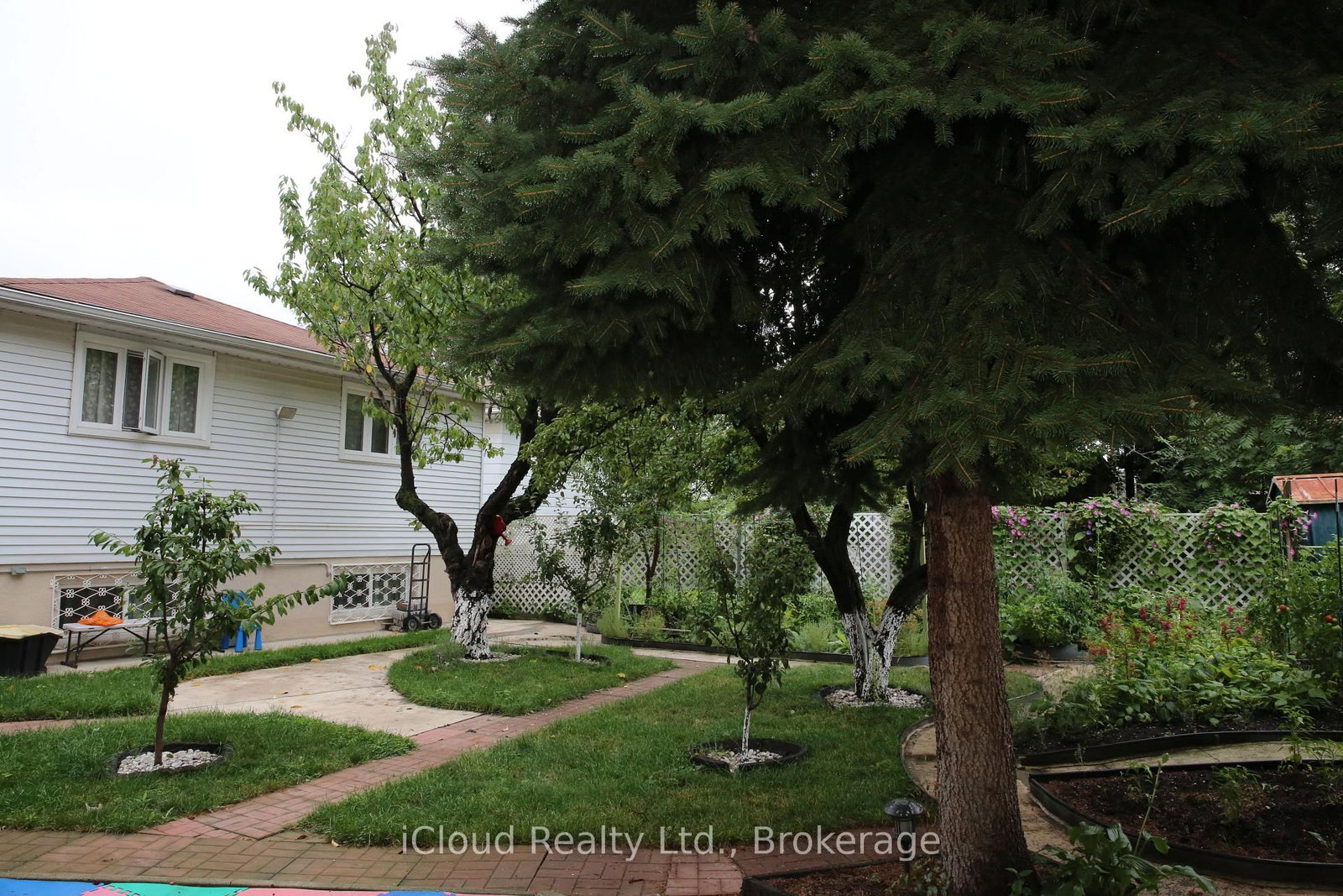 888 Bloor Street - Photo 8