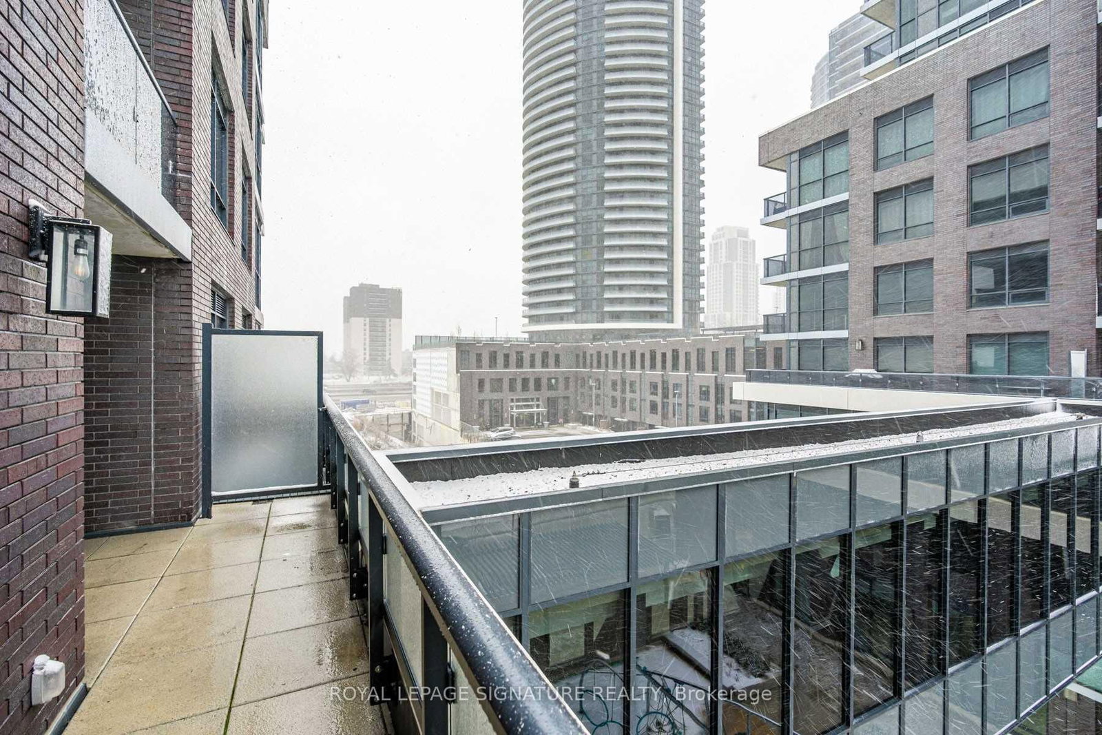 10 Gibbs Road, Unit 407 - Photo 24