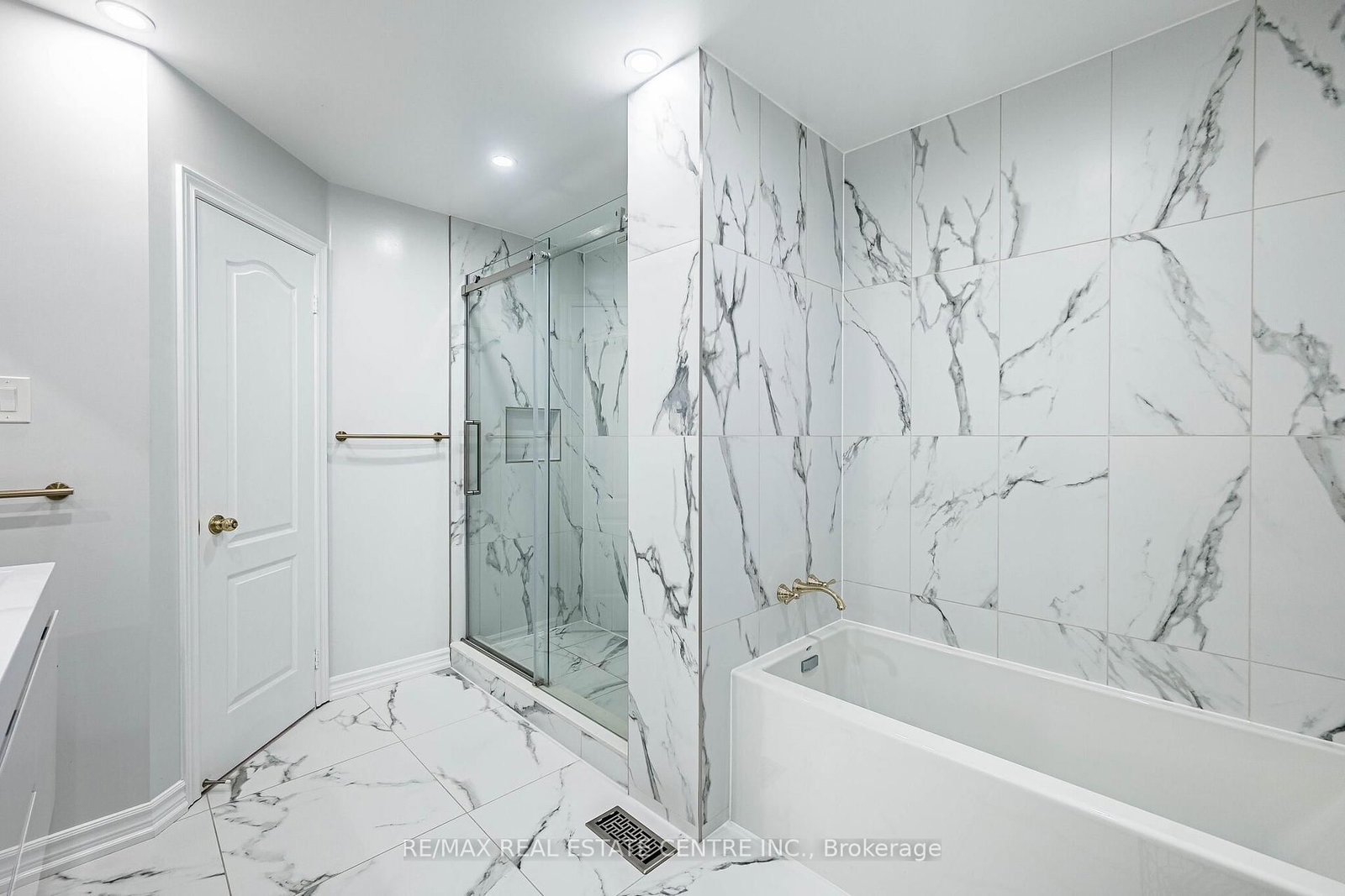 1905 Broad Hallow Gate, Unit 18 - Photo 32