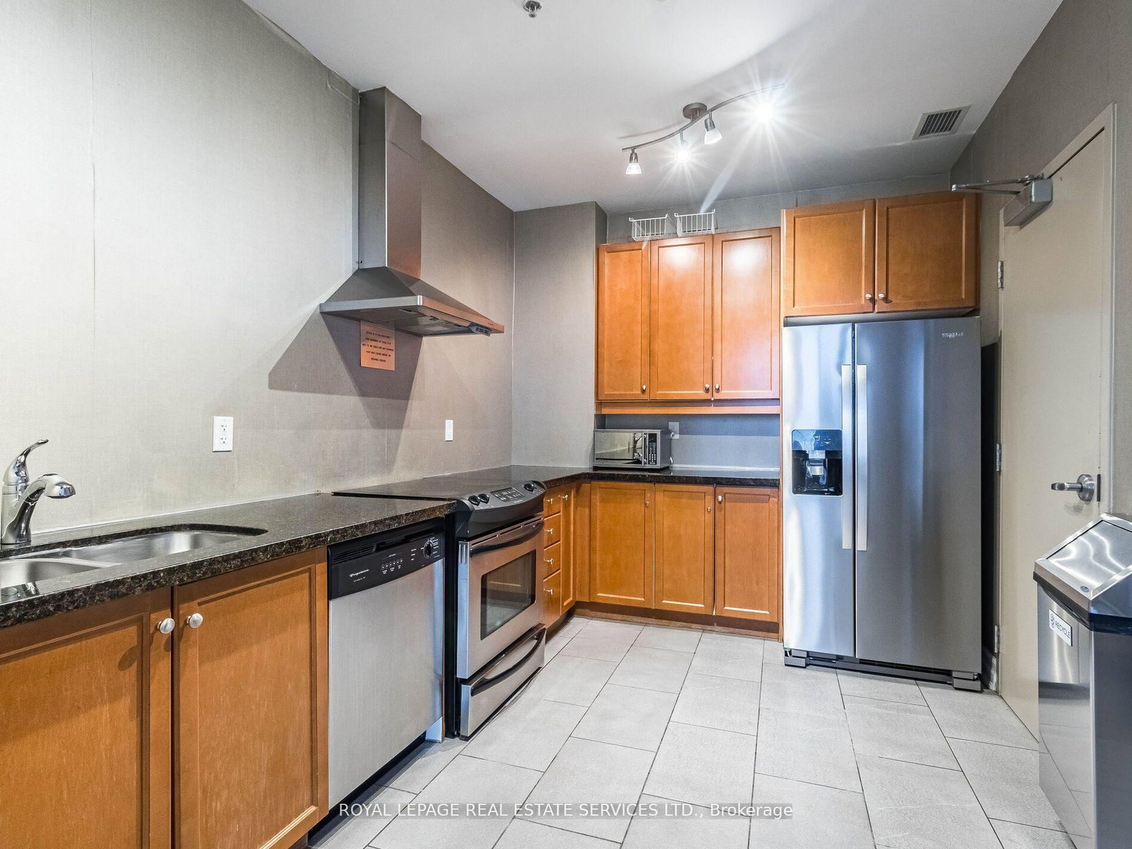 2083 Lake Shore Boulevard W, Unit 1113 - Photo 33