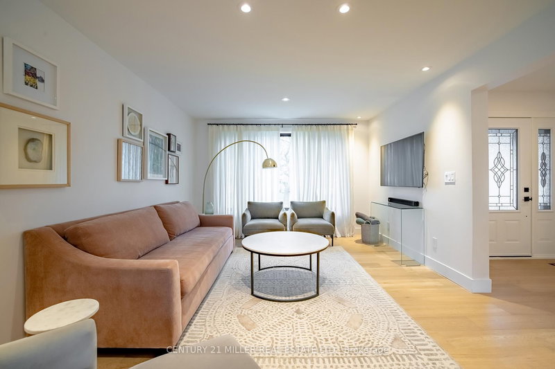 2433 Trevor Dr, Oakville, L6L 5C4 | Image 3