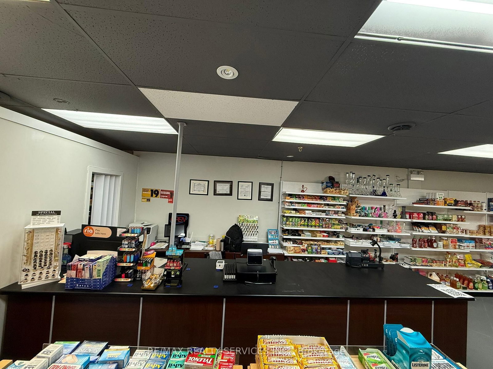 83 Kennedy Road S, Unit 17 - Photo 4