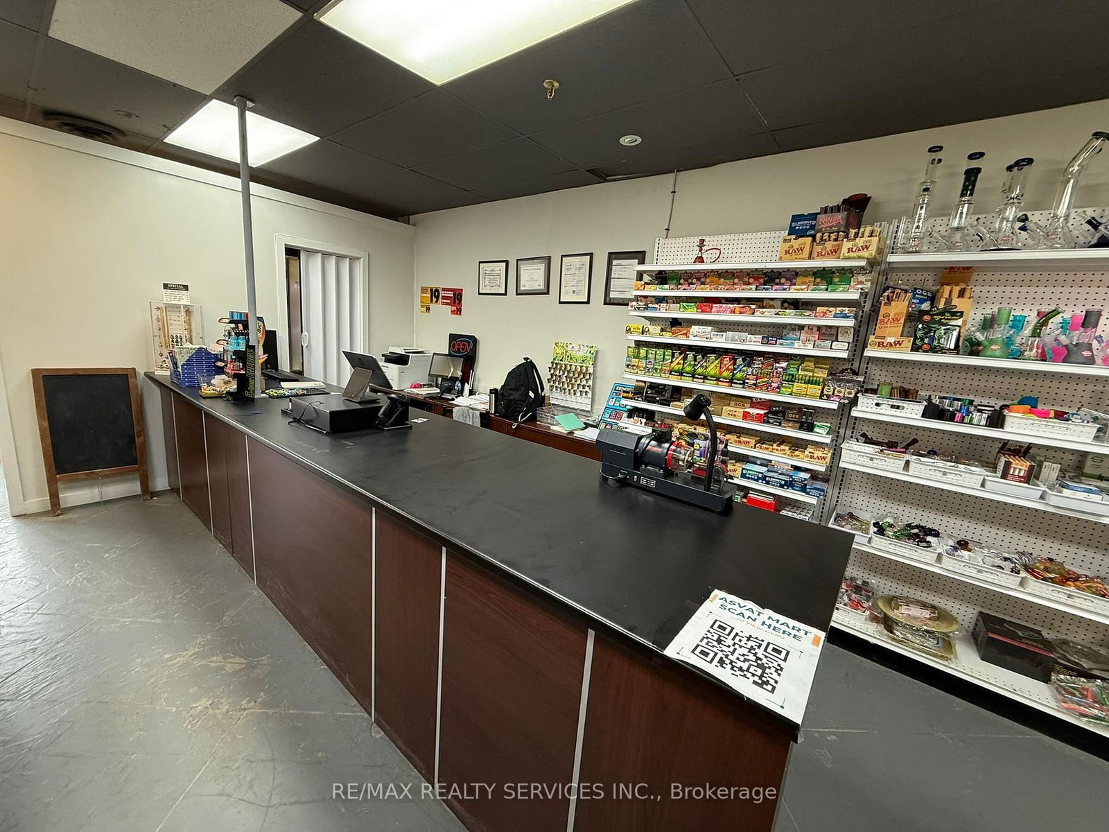 83 Kennedy Road S, Unit 17 - Photo 5