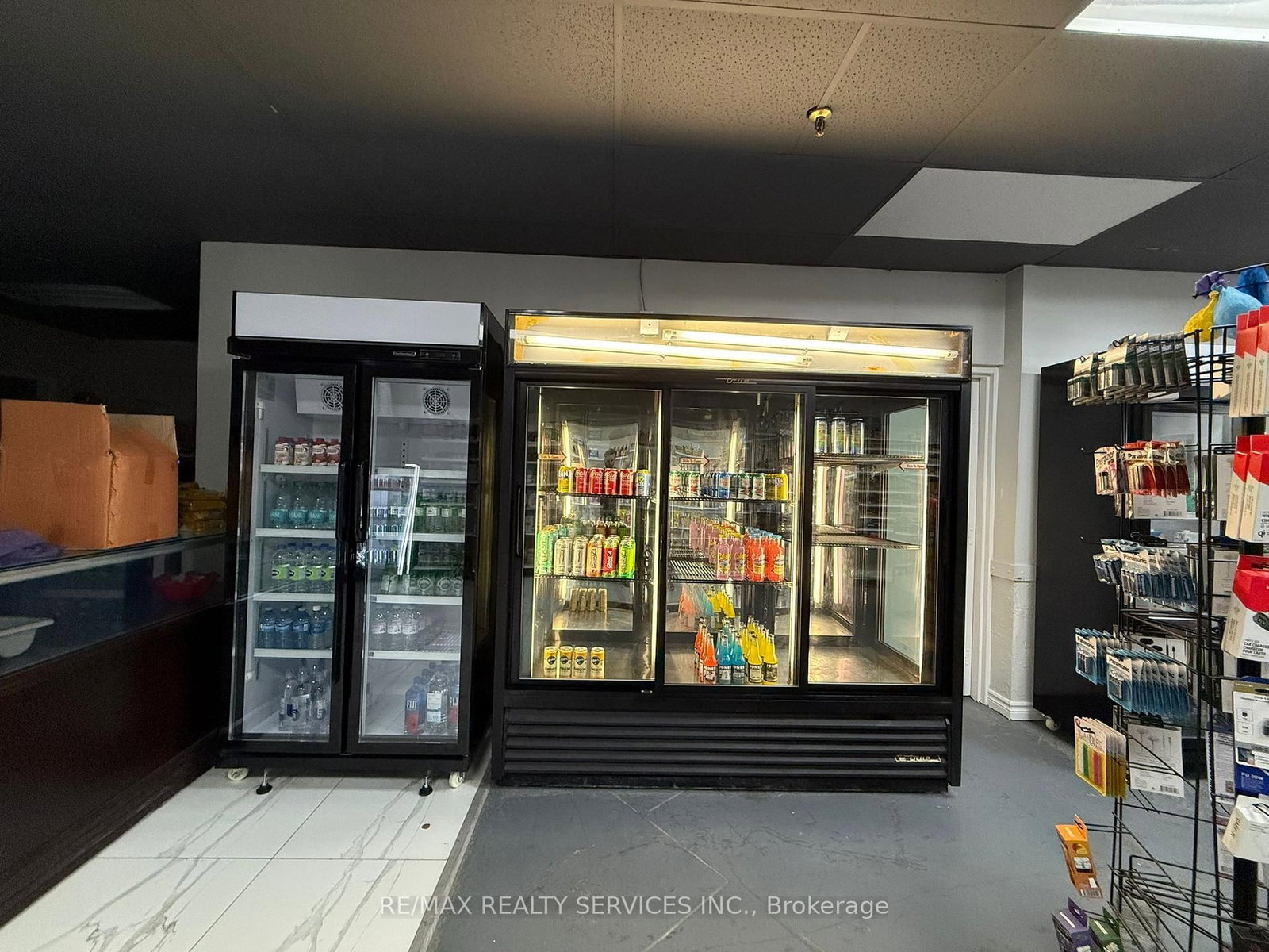 83 Kennedy Road S, Unit 17 - Photo 9