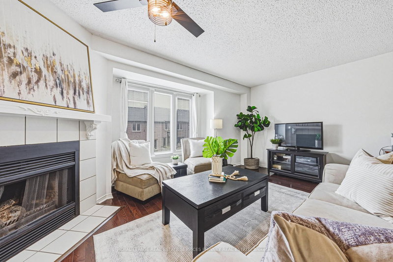 28 - 3140 Fifth Line W, Mississauga, L5L 1A2 | Image 3