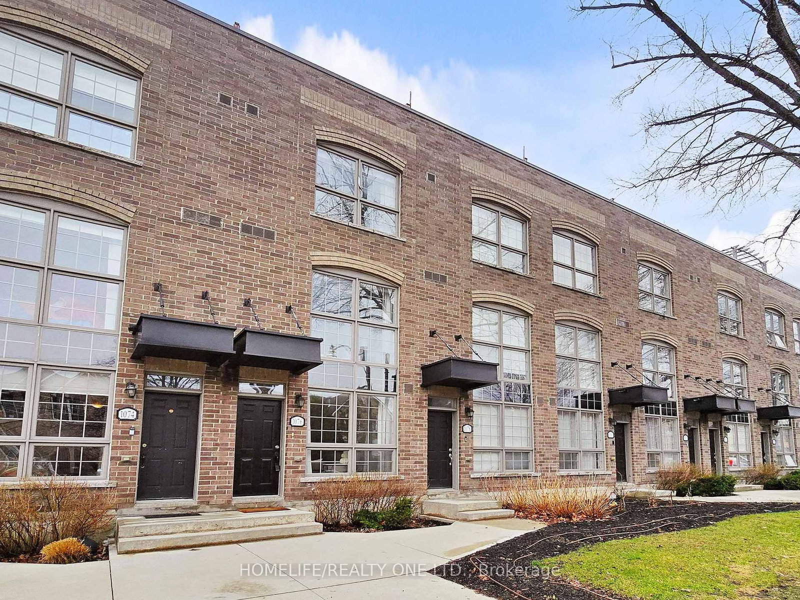 Townhouse for sale at 1076 Lansdowne Avenue, Toronto, Ontario, M6H 4H2 - Dovercourt-Wallace Emerson-Junction - MLS: W13011722