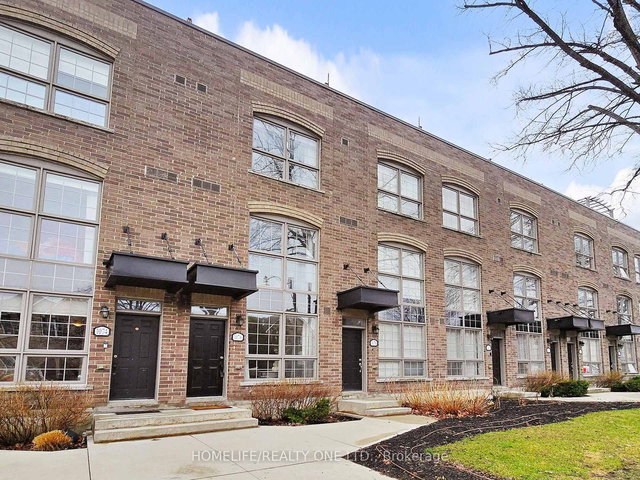 1076 Lansdowne Avenue