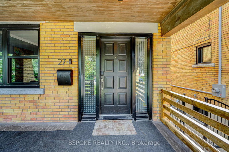27 Rowland St, Toronto, M6P 1M2 | Image 2
