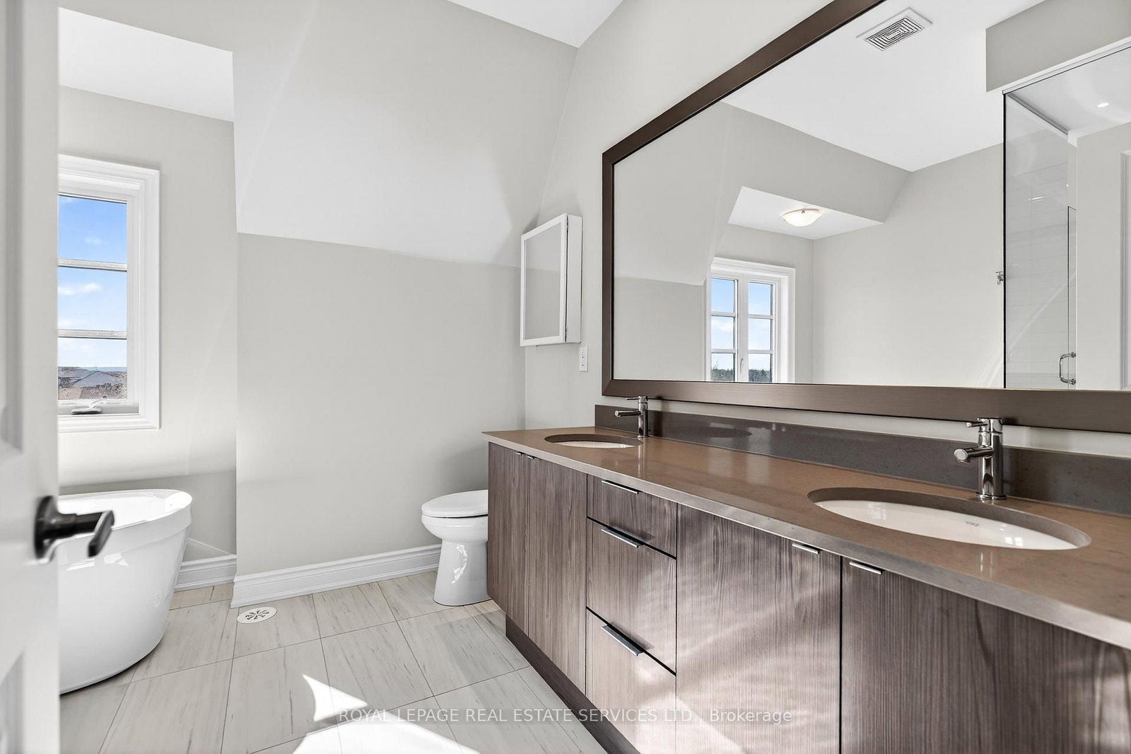 2193 Lillykin Street - Photo 45