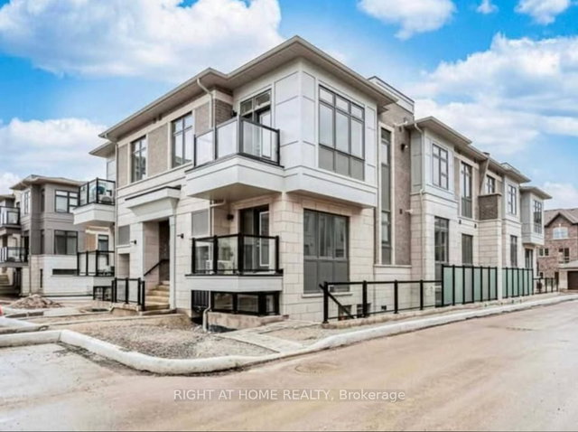 602 - 50 Halliford Place