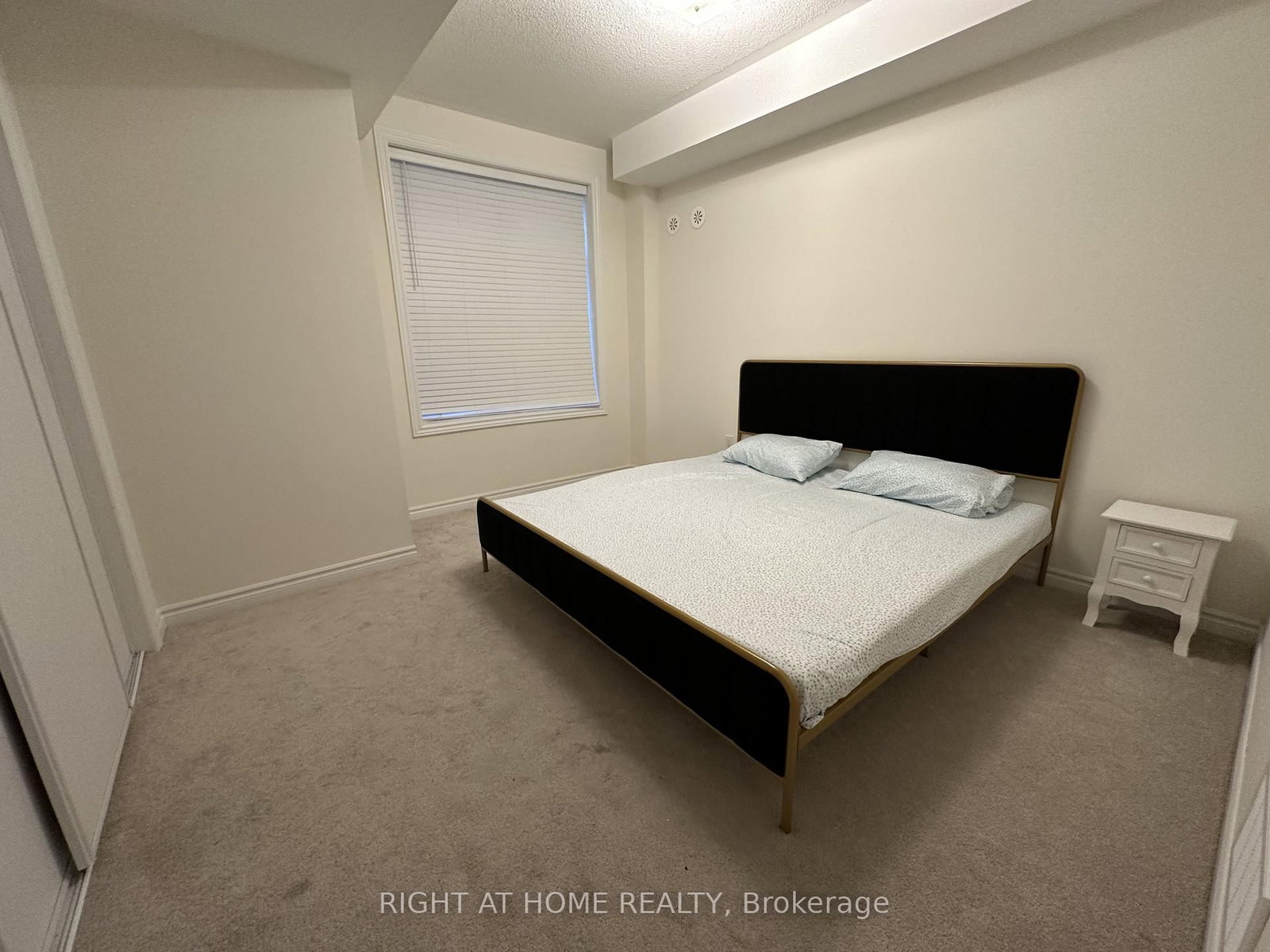 50 Halliford Place, Unit 602 - Photo 13