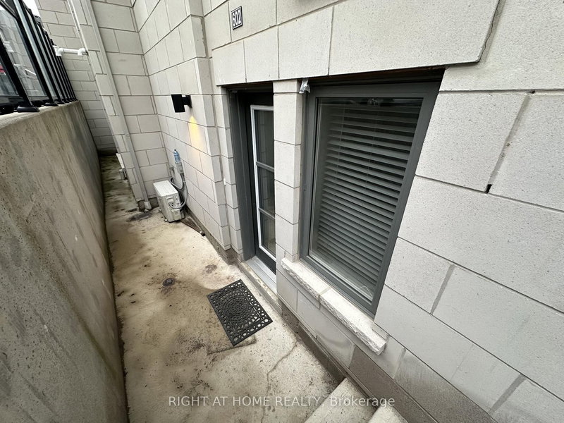 602 - 50 Halliford Pl, Brampton, L6P 4R1 | Image 3