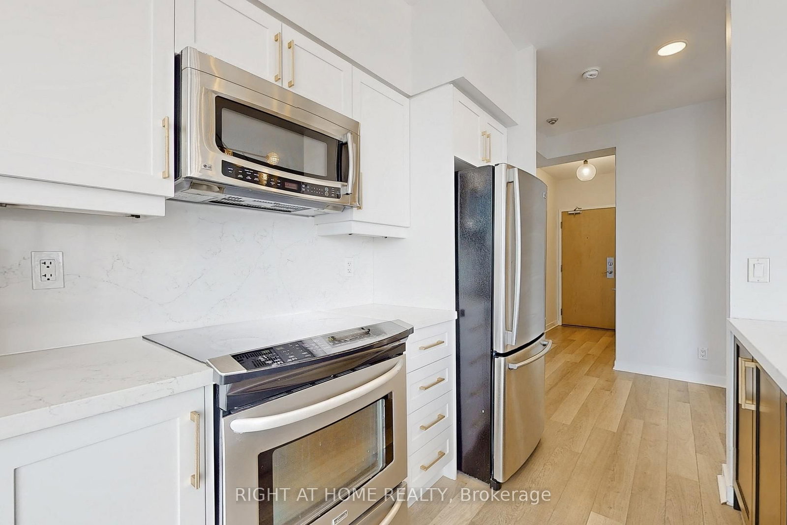 185 Legion Road N, Unit 2207 - Photo 10