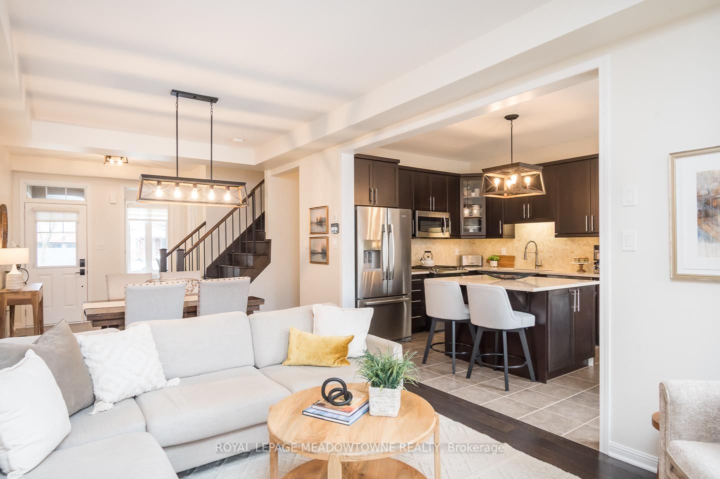 Detached House for sale at 1031 Solomon Court, Milton, Ontario, L9T 8G9 - Willmott - MLS: W13011866