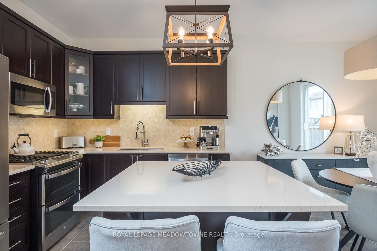 Detached House for sale at 1031 Solomon Court, Milton, Ontario, L9T 8G9 - Willmott - MLS: W13011866