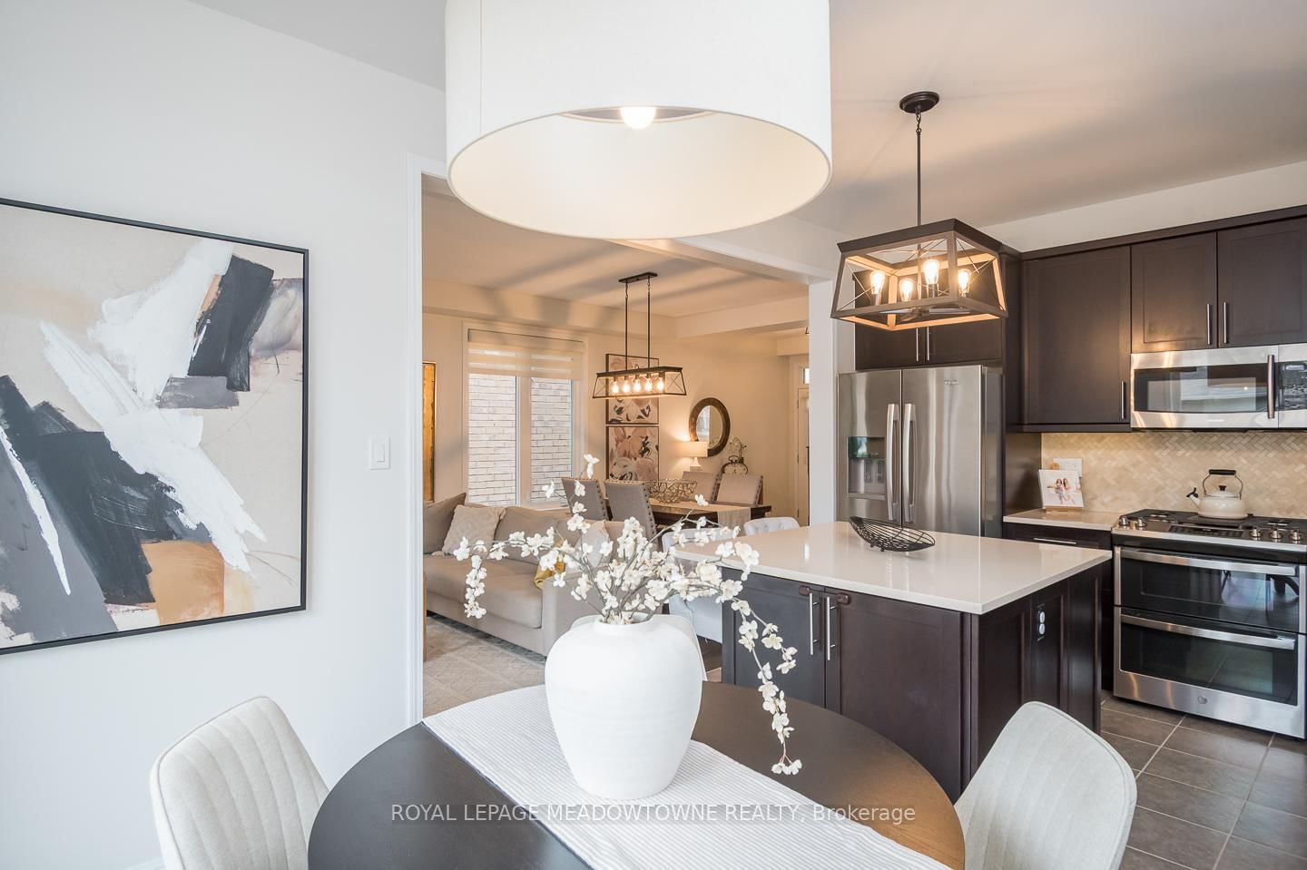 Detached House for sale at 1031 Solomon Court, Milton, Ontario, L9T 8G9 - Willmott - MLS: W13011866