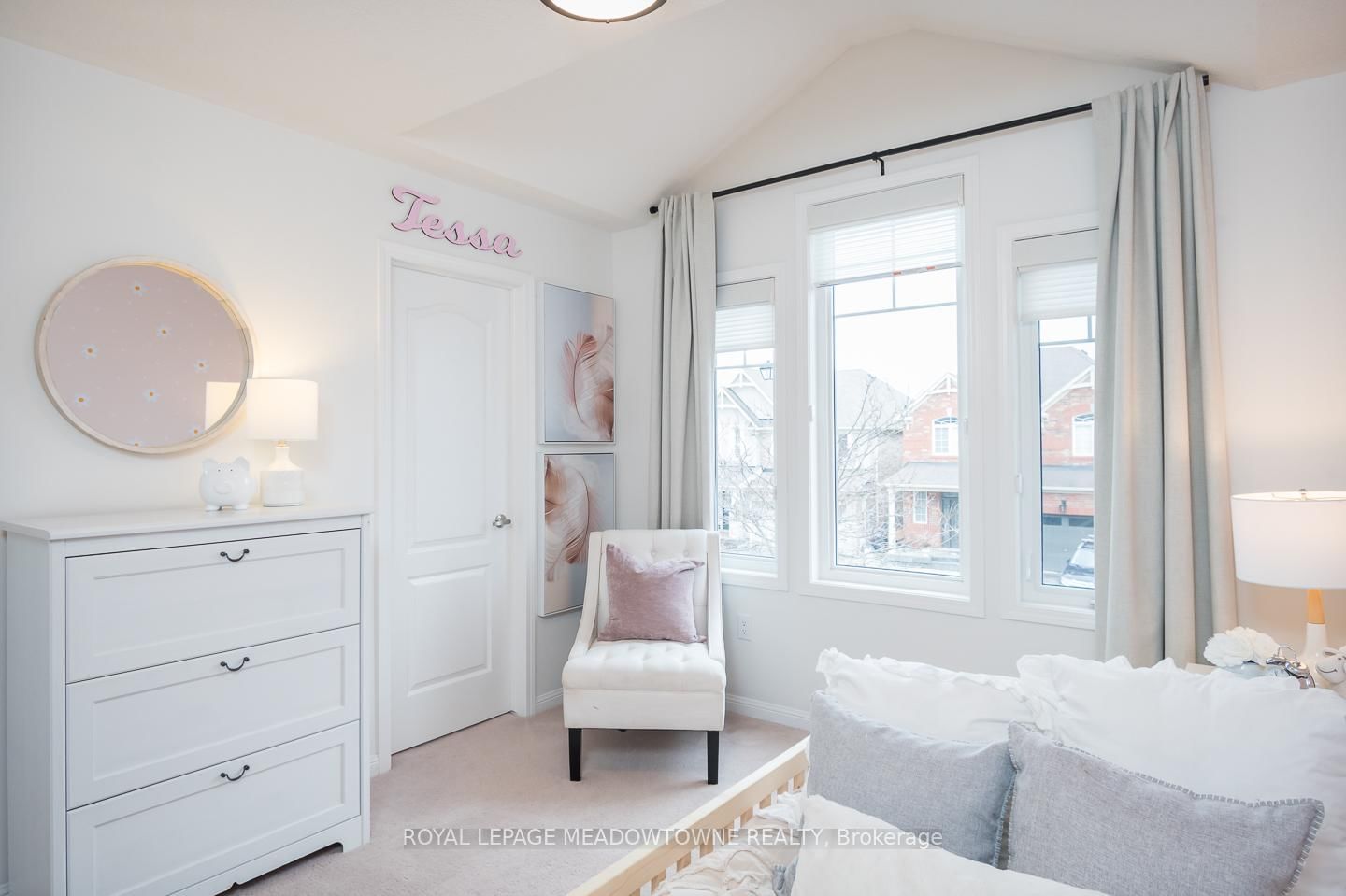 Detached House for sale at 1031 Solomon Court, Milton, Ontario, L9T 8G9 - Willmott - MLS: W13011866