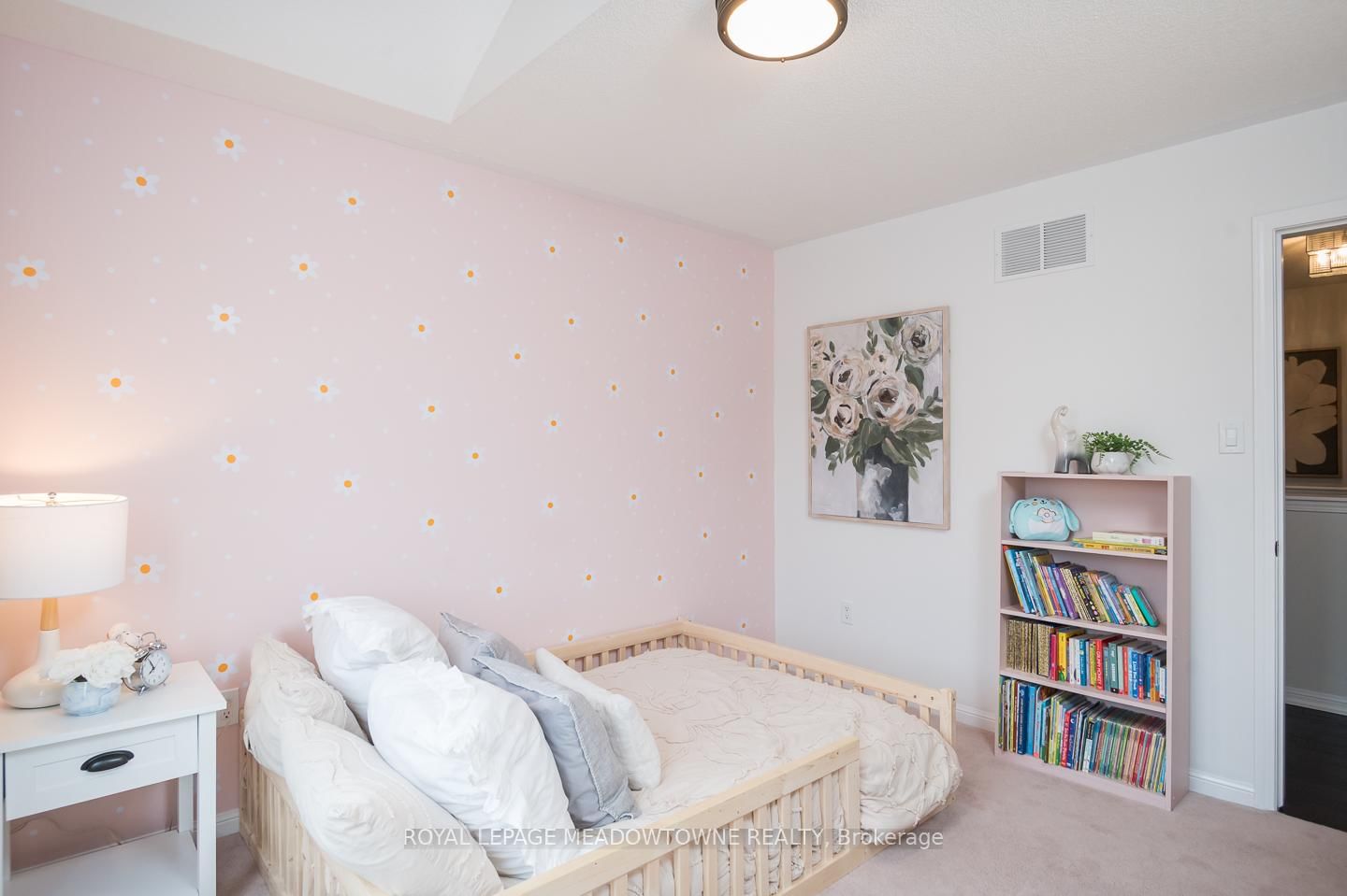 Detached House for sale at 1031 Solomon Court, Milton, Ontario, L9T 8G9 - Willmott - MLS: W13011866