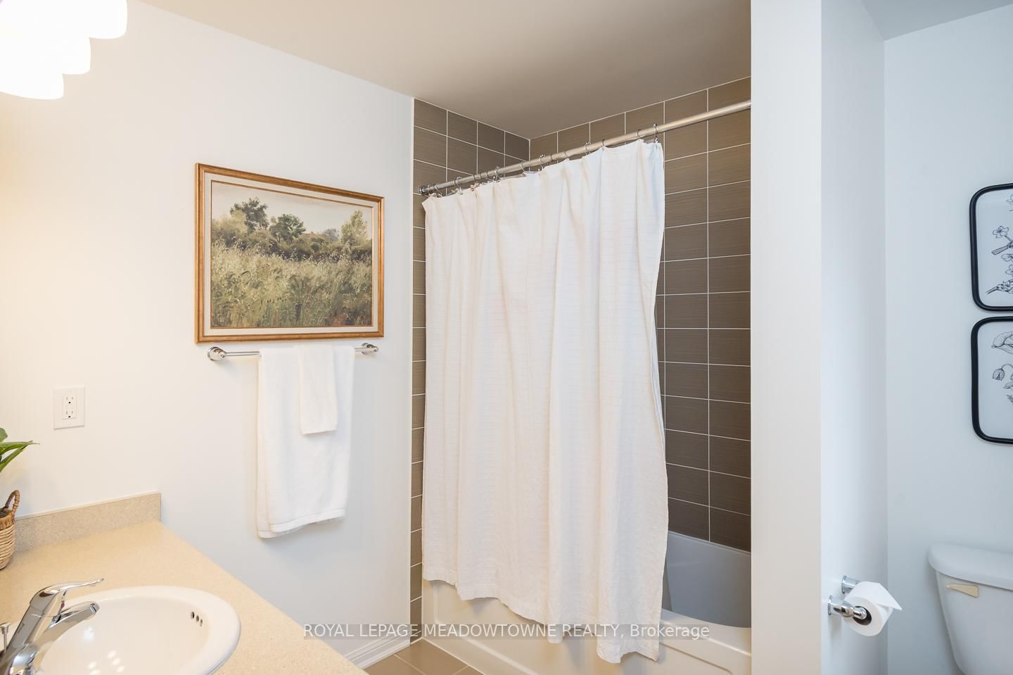 Detached House for sale at 1031 Solomon Court, Milton, Ontario, L9T 8G9 - Willmott - MLS: W13011866