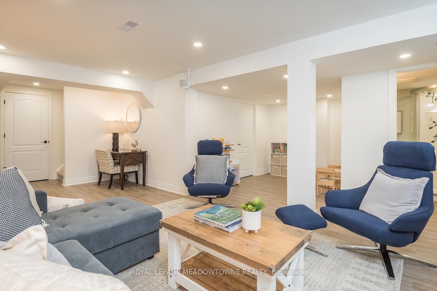 Detached House for sale at 1031 Solomon Court, Milton, Ontario, L9T 8G9 - Willmott - MLS: W13011866