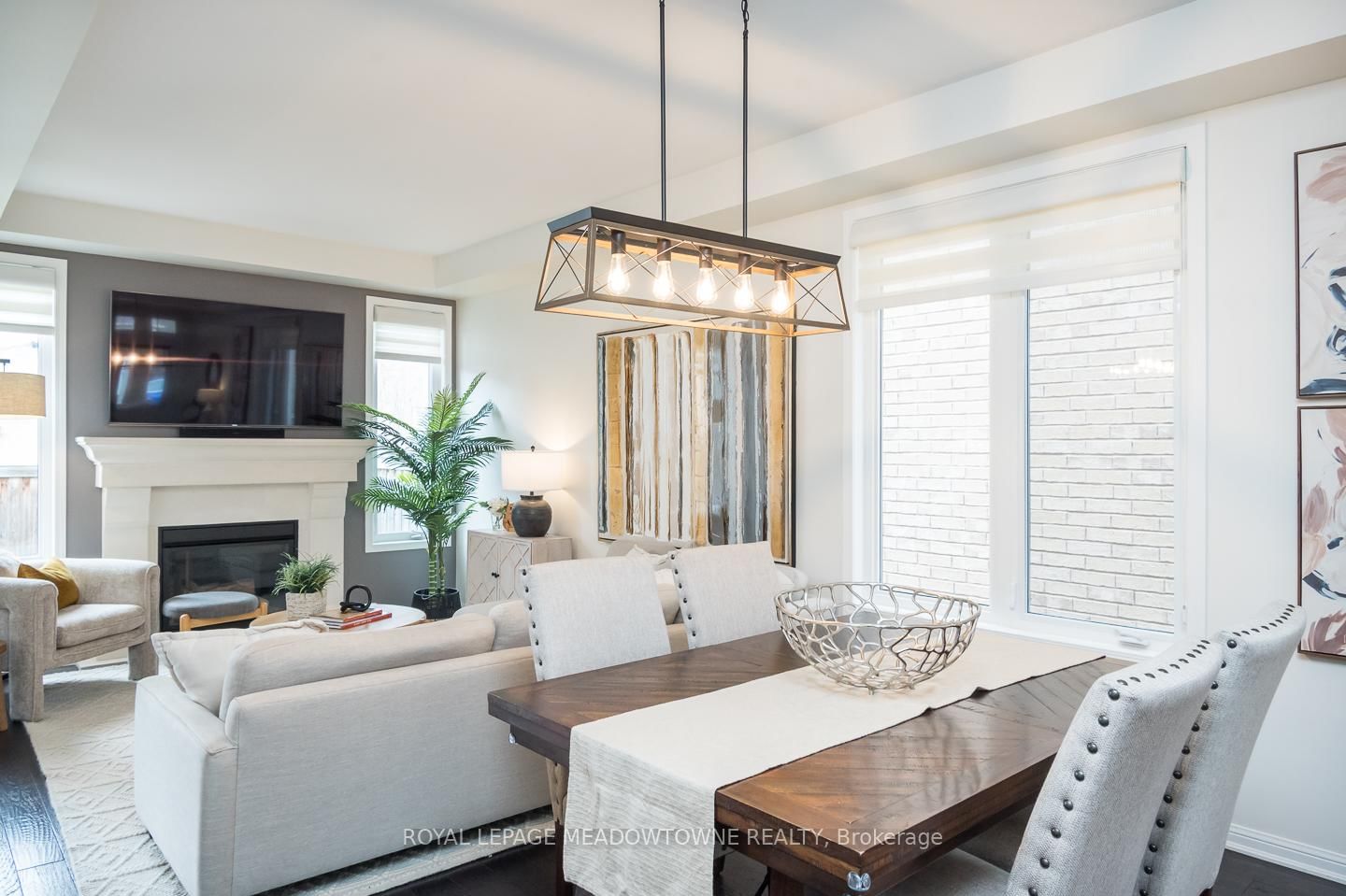 Detached House for sale at 1031 Solomon Court, Milton, Ontario, L9T 8G9 - Willmott - MLS: W13011866