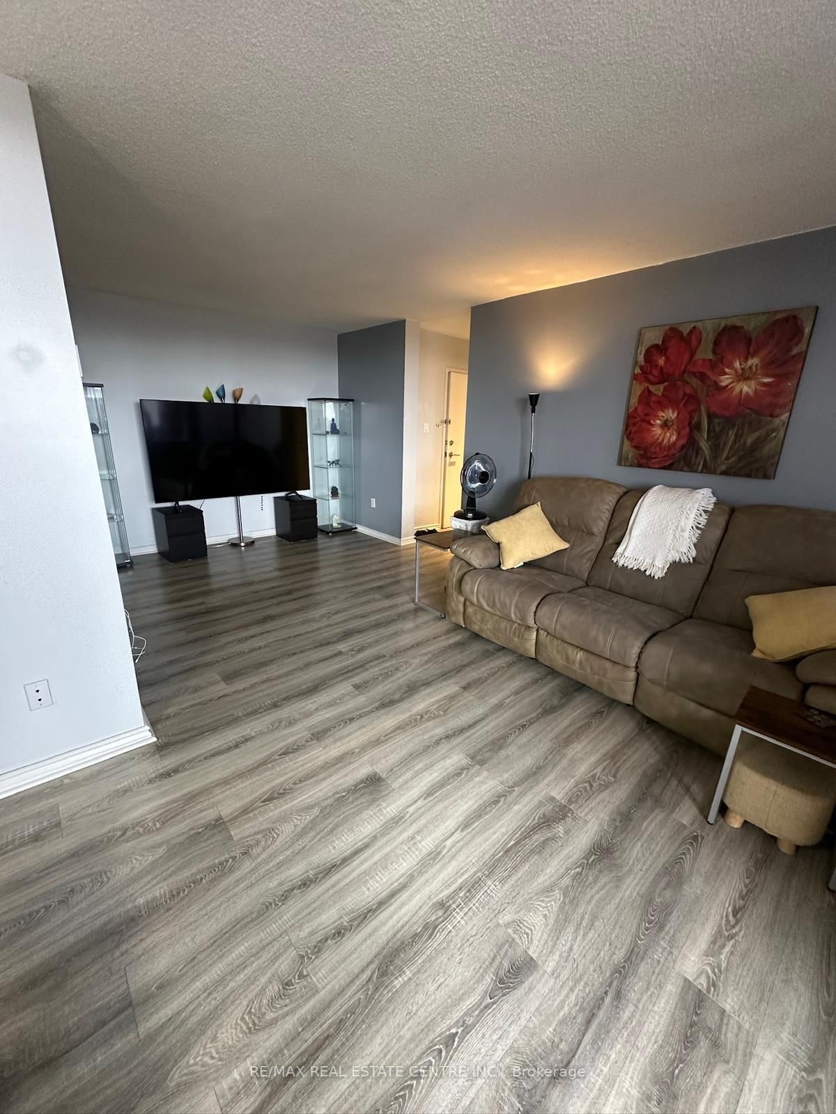 3501 Glen Eirn Drive, Unit 902 - Photo 12