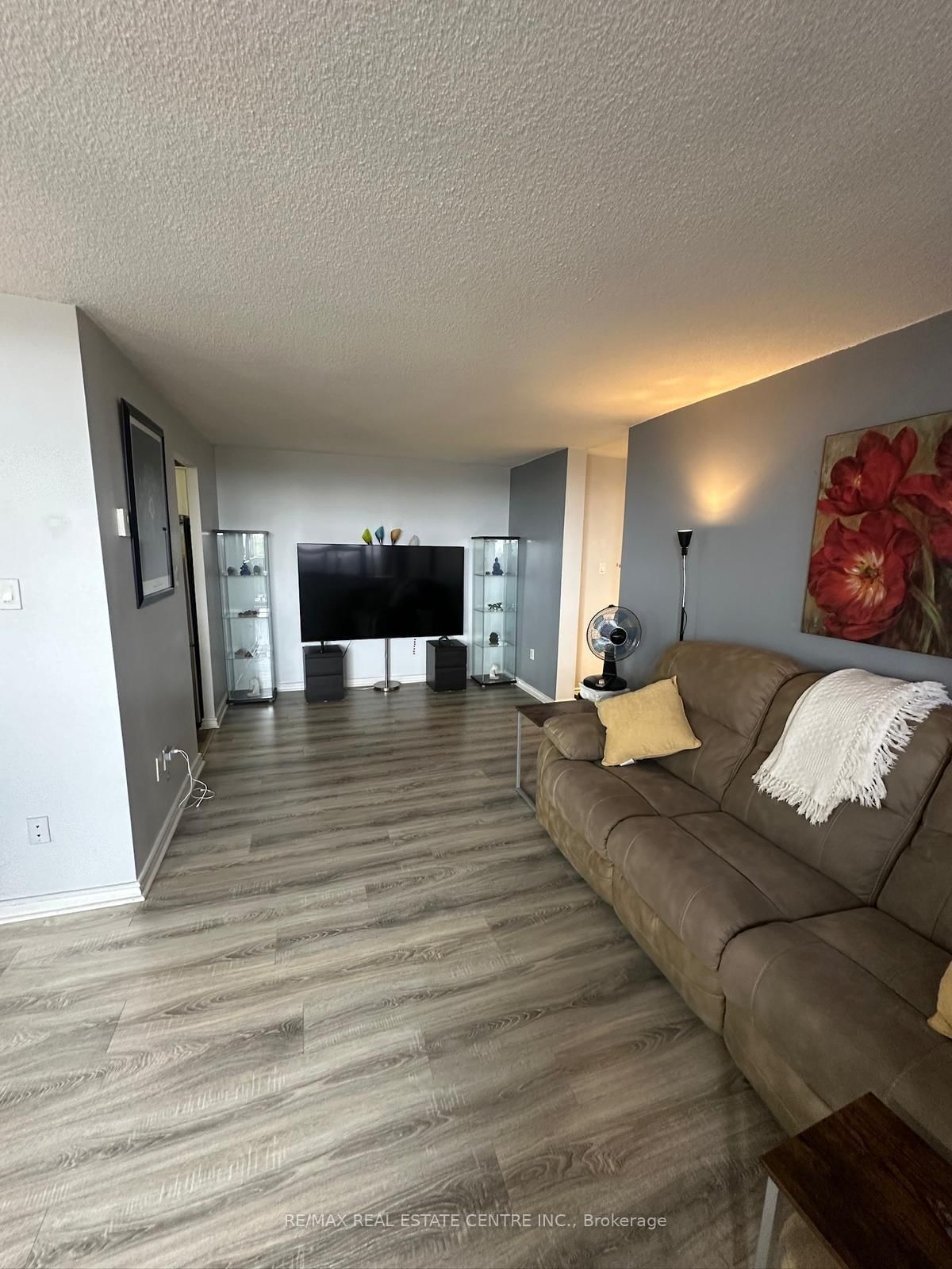 3501 Glen Eirn Drive, Unit 902 - Photo 13