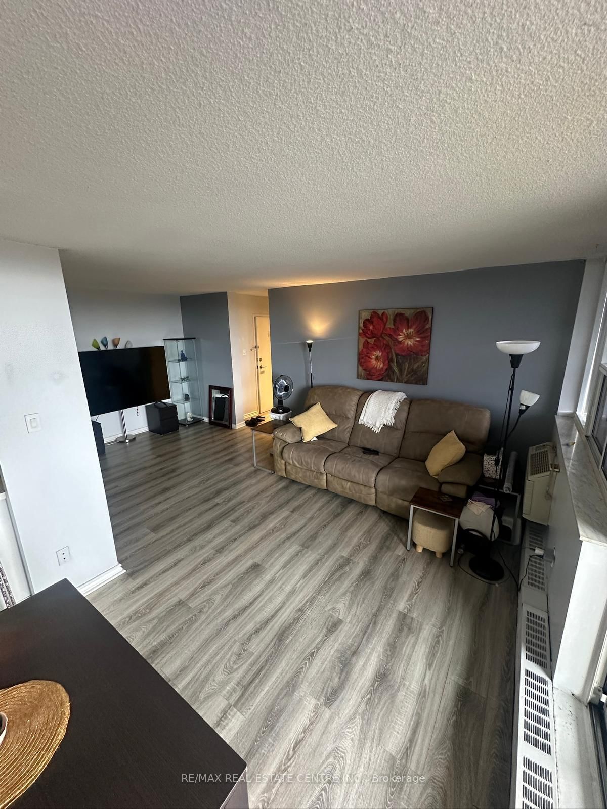 3501 Glen Eirn Drive, Unit 902 - Photo 14