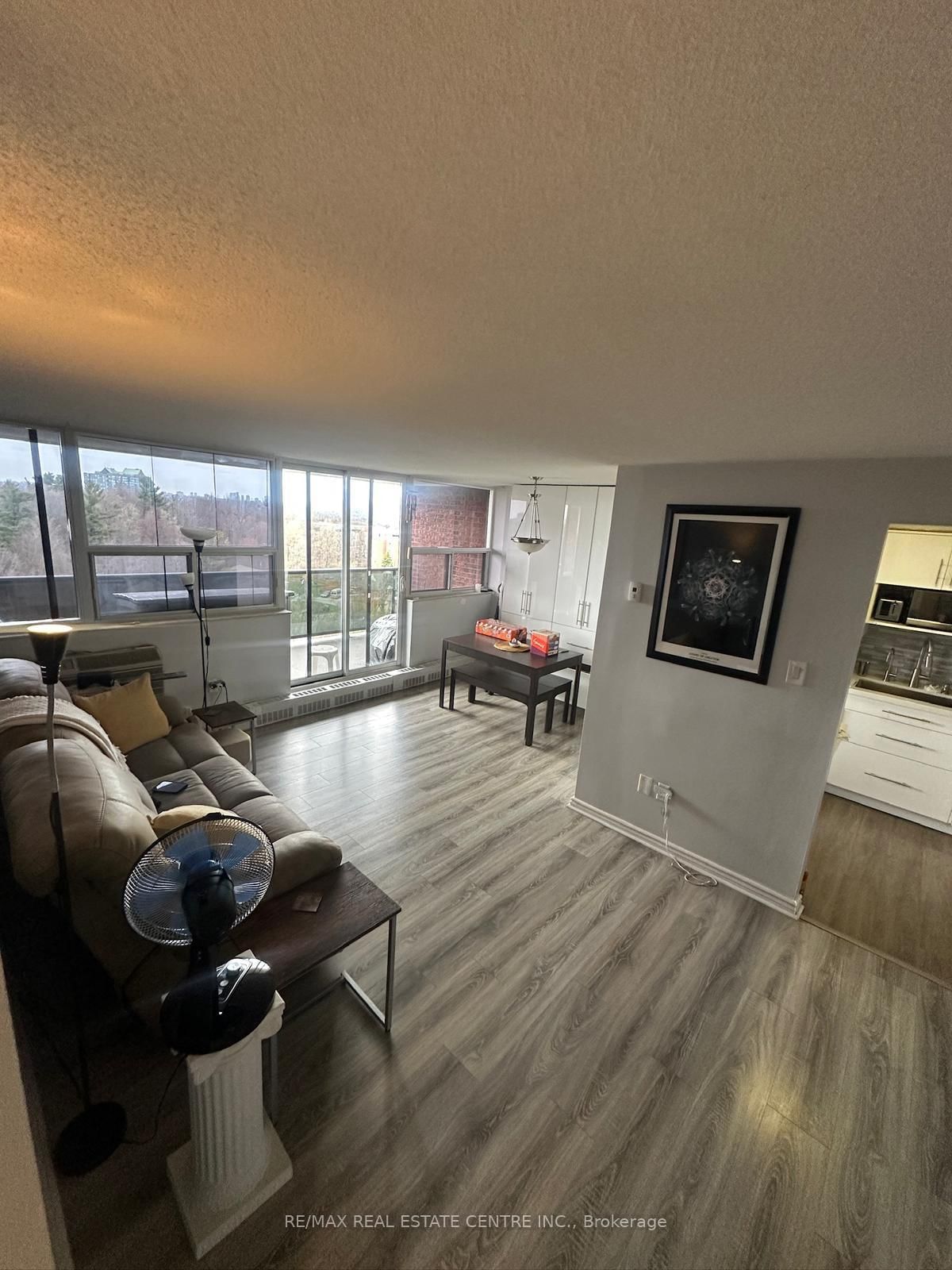 3501 Glen Eirn Drive, Unit 902 - Photo 15