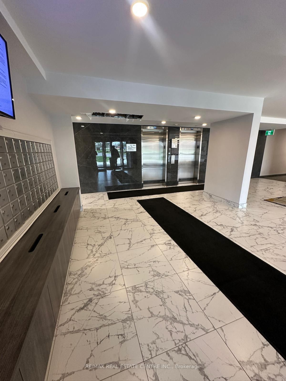 3501 Glen Eirn Drive, Unit 902 - Photo 3