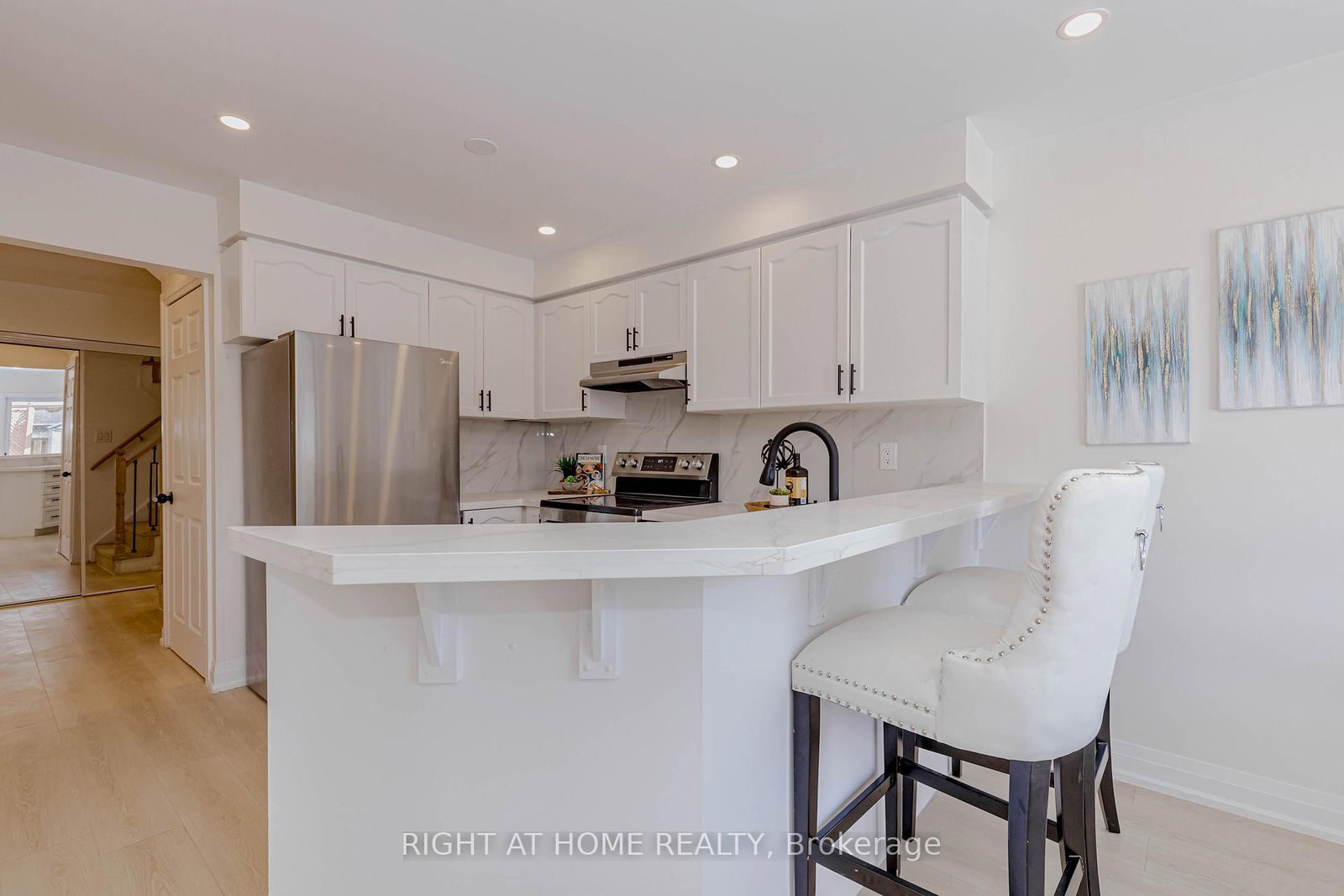 Detached House for sale at 21 Carabram Court, Brampton, Ontario, L6X 4M2 - Brampton West - MLS: W13011894