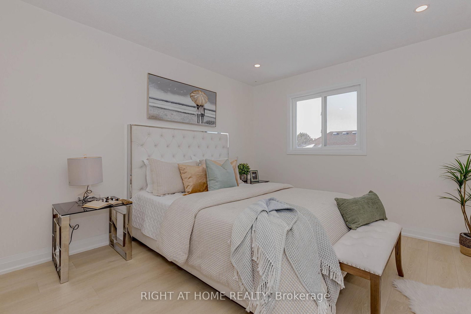 Detached House for sale at 21 Carabram Court, Brampton, Ontario, L6X 4M2 - Brampton West - MLS: W13011894