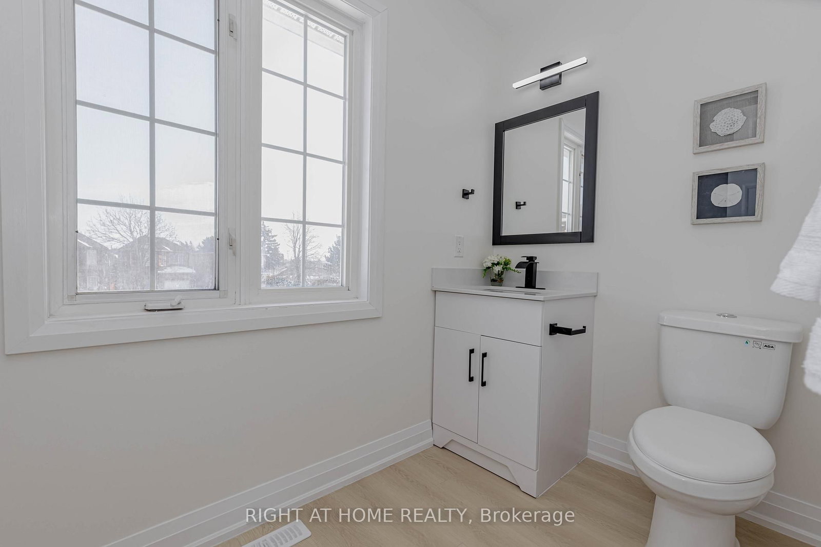 Detached House for sale at 21 Carabram Court, Brampton, Ontario, L6X 4M2 - Brampton West - MLS: W13011894