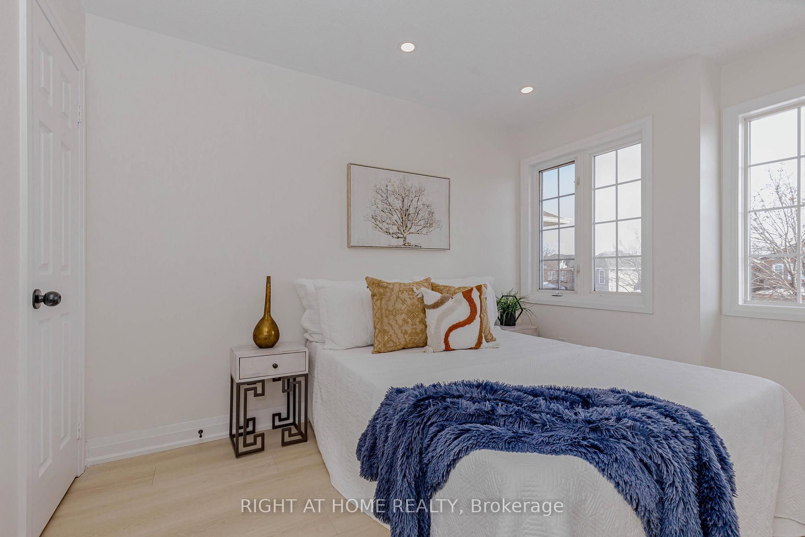 Detached House for sale at 21 Carabram Court, Brampton, Ontario, L6X 4M2 - Brampton West - MLS: W13011894