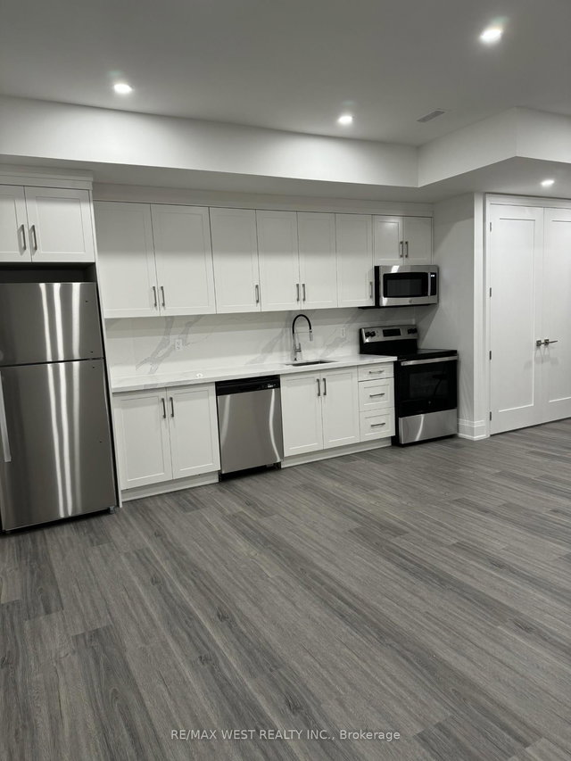 LOWER - 21 Antonio Court