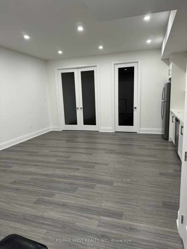 LOWER - 21 Antonio Court